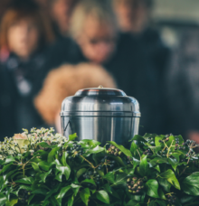 Bild av urna till begravning